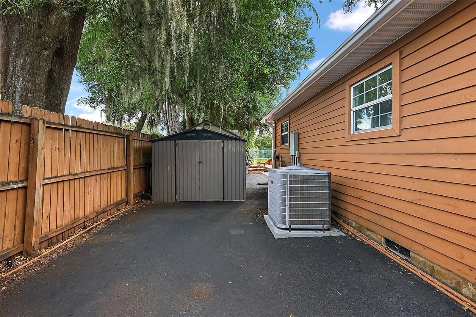 507 Lakeshore, Eustis, FL 32726