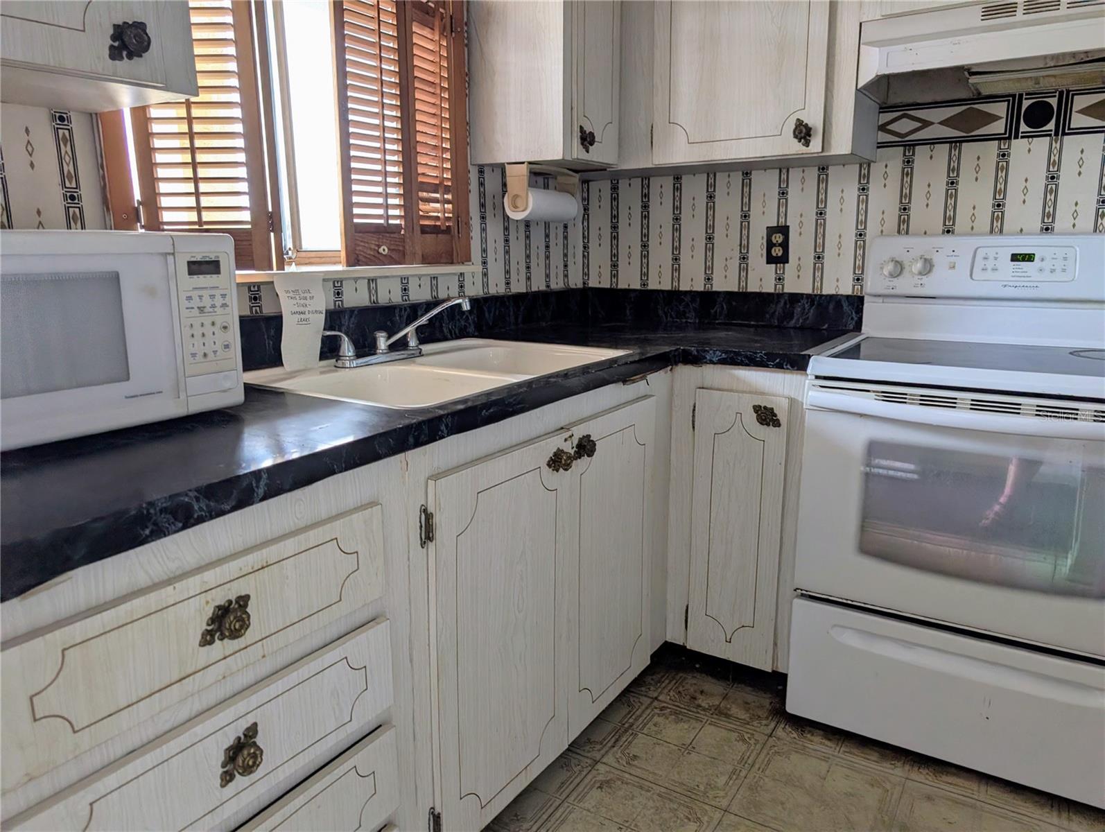 3714 Lake Bayshore Unit K-418, Bradenton, FL 34205
