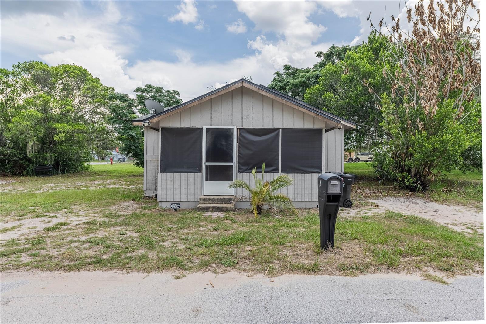 5 North, Frostproof, FL 33843
