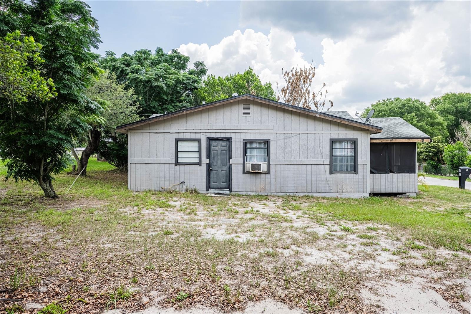 5 North, Frostproof, FL 33843