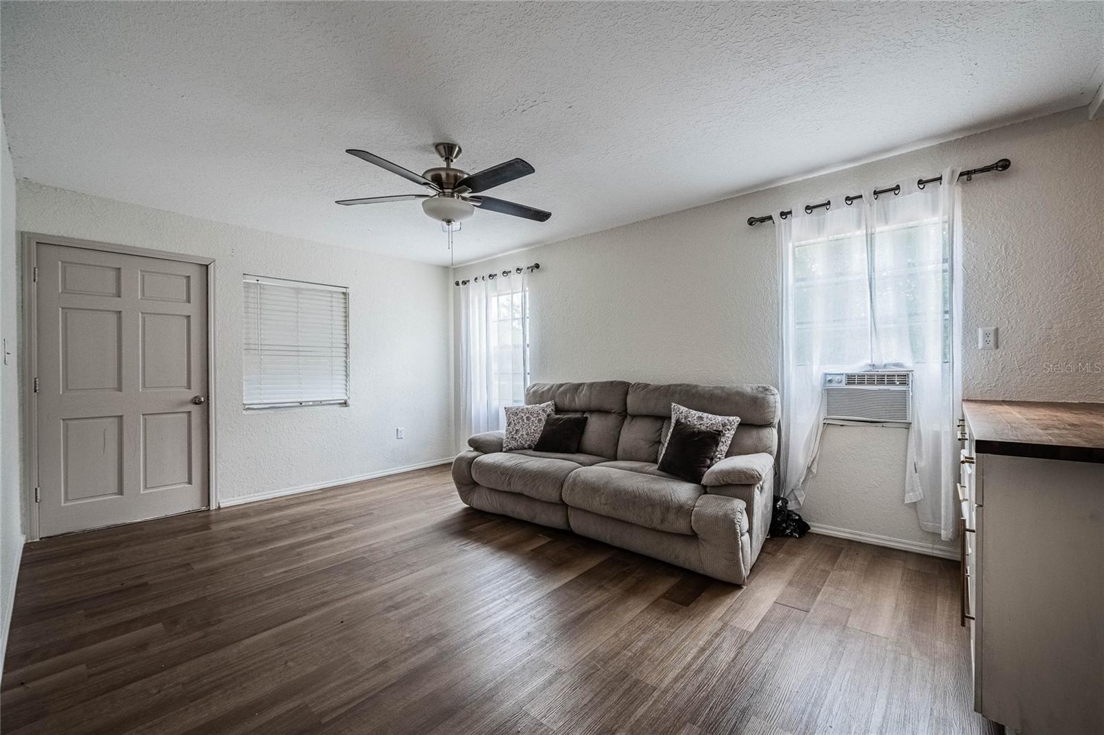5 North, Frostproof, FL 33843