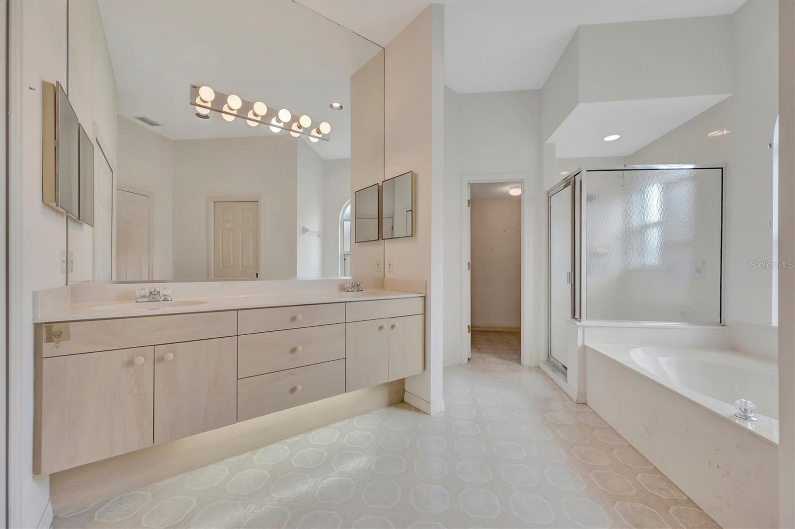 4206 73rd, Sarasota, FL 34243