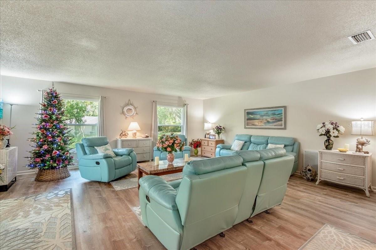 10522 146th Terrace, Ocklawaha, FL 32179
