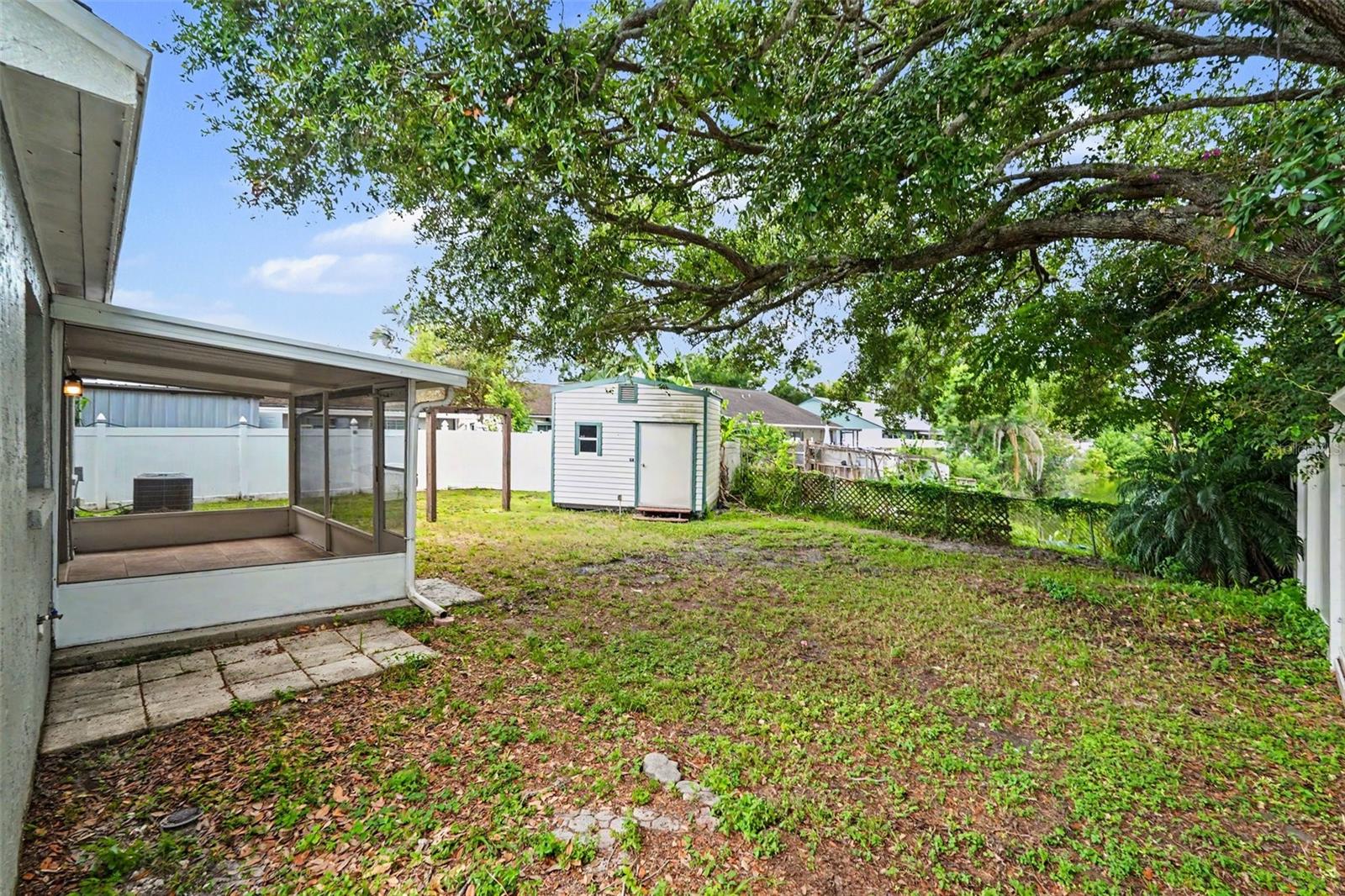 8304 Natchez, Tampa, FL 33637