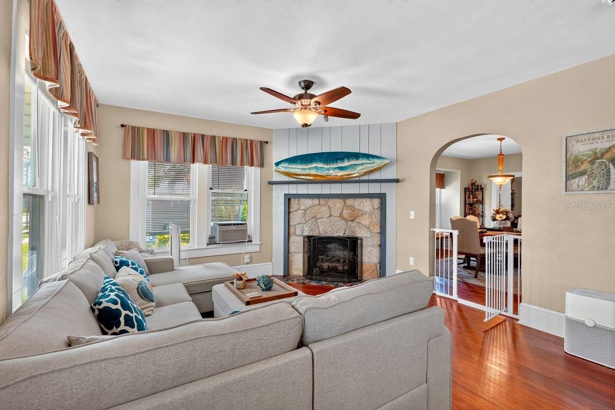 330 Hartford, Daytona Beach, FL 32118