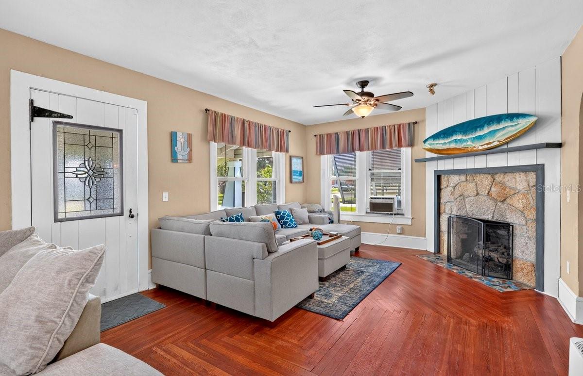 330 Hartford, Daytona Beach, FL 32118