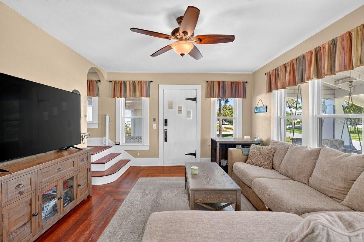330 Hartford, Daytona Beach, FL 32118