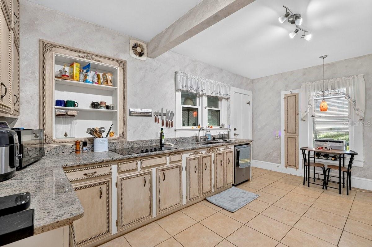 330 Hartford, Daytona Beach, FL 32118