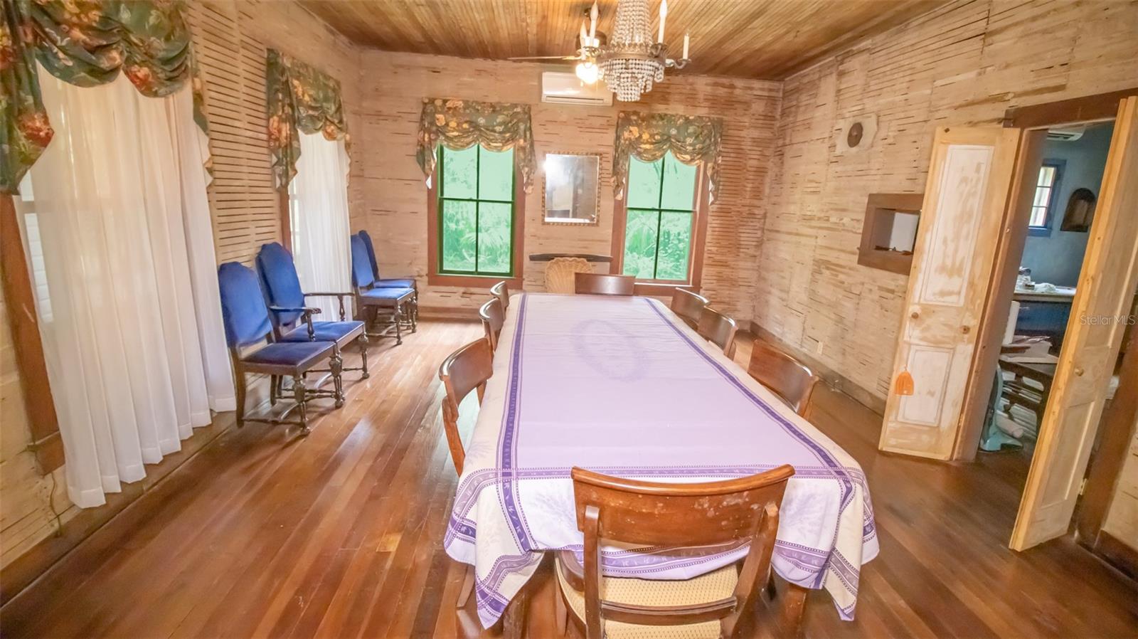 200 Park, Melrose, FL 32666