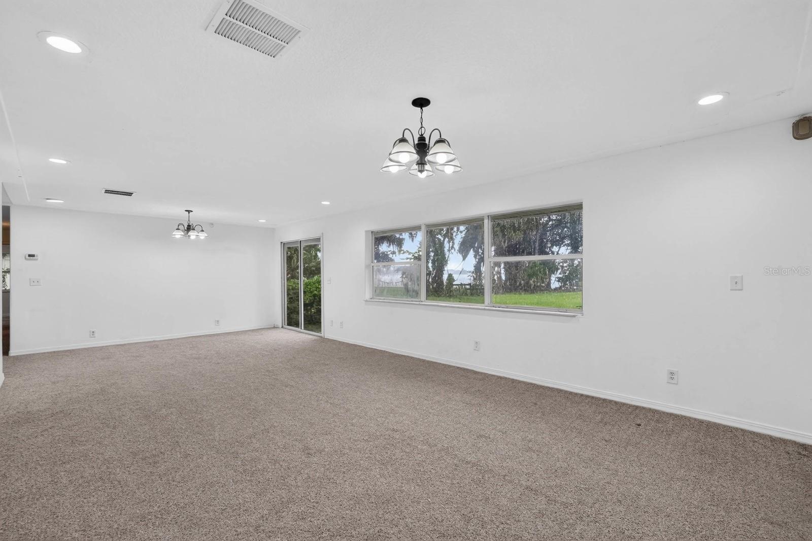 157 Grandview, East Palatka, FL 32131