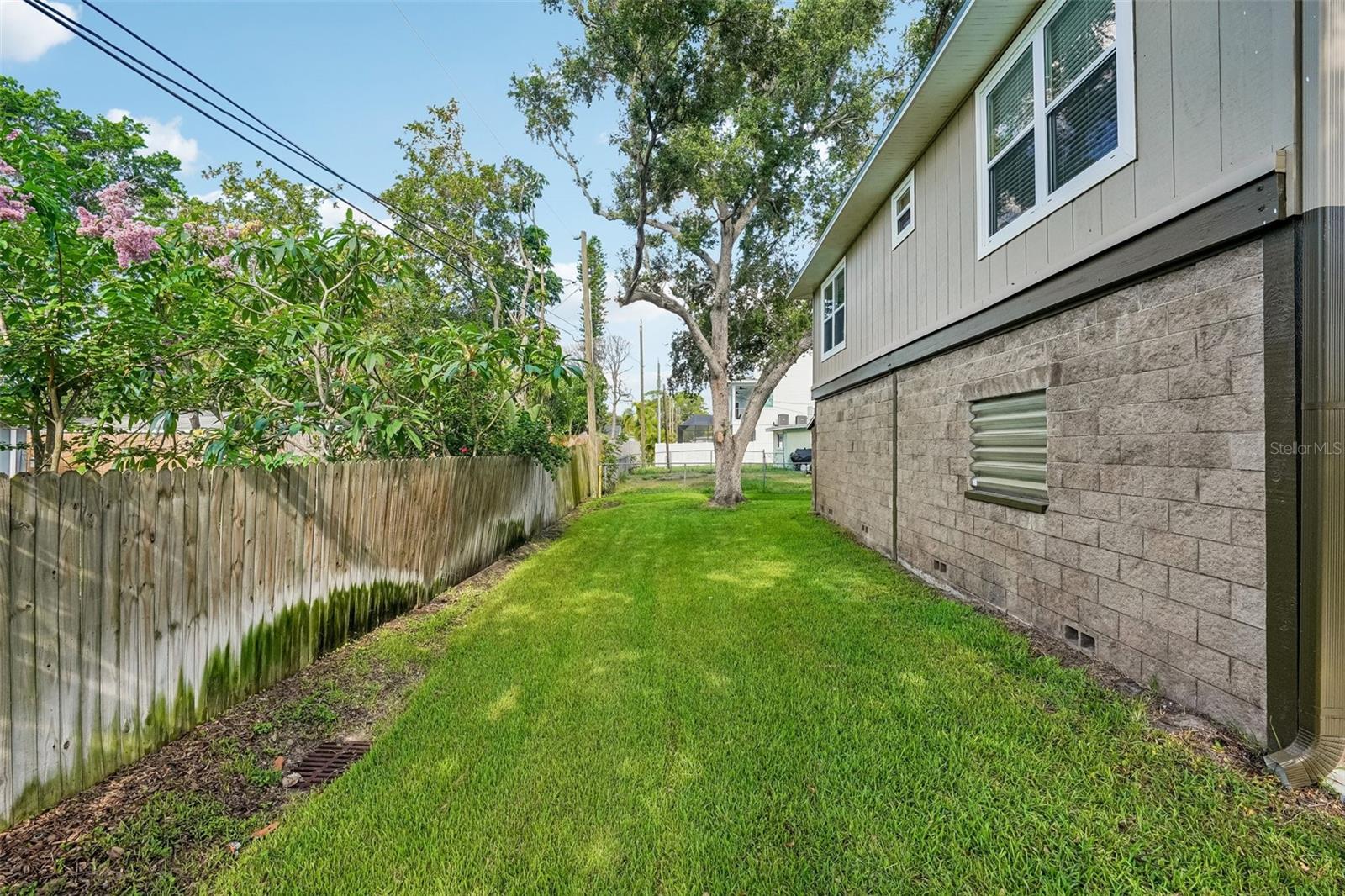 300 90th, St Petersburg, FL 33702
