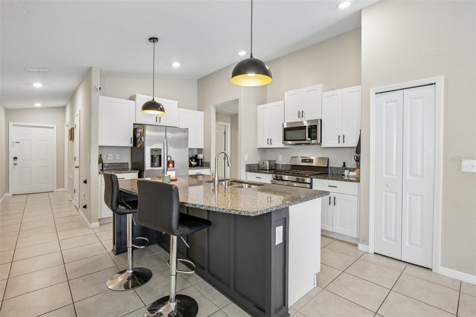 9415 Lemon Drop, Sun City Center, FL 33573