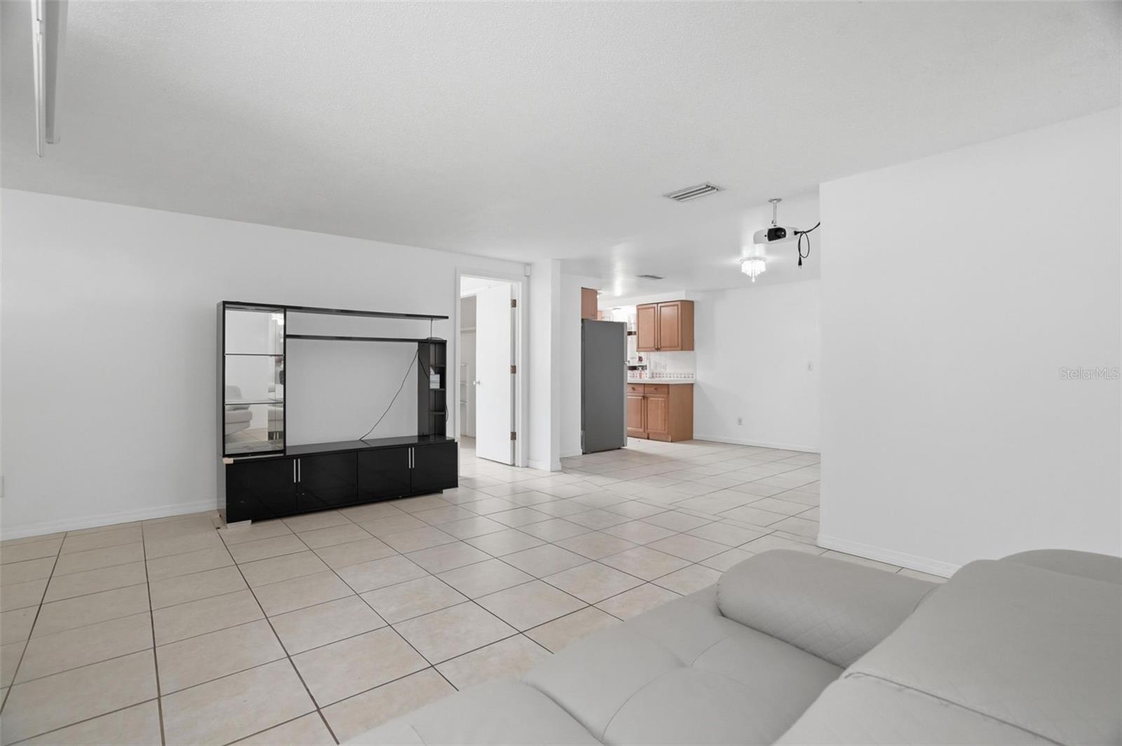8855 53rd, Pinellas Park, FL 33782