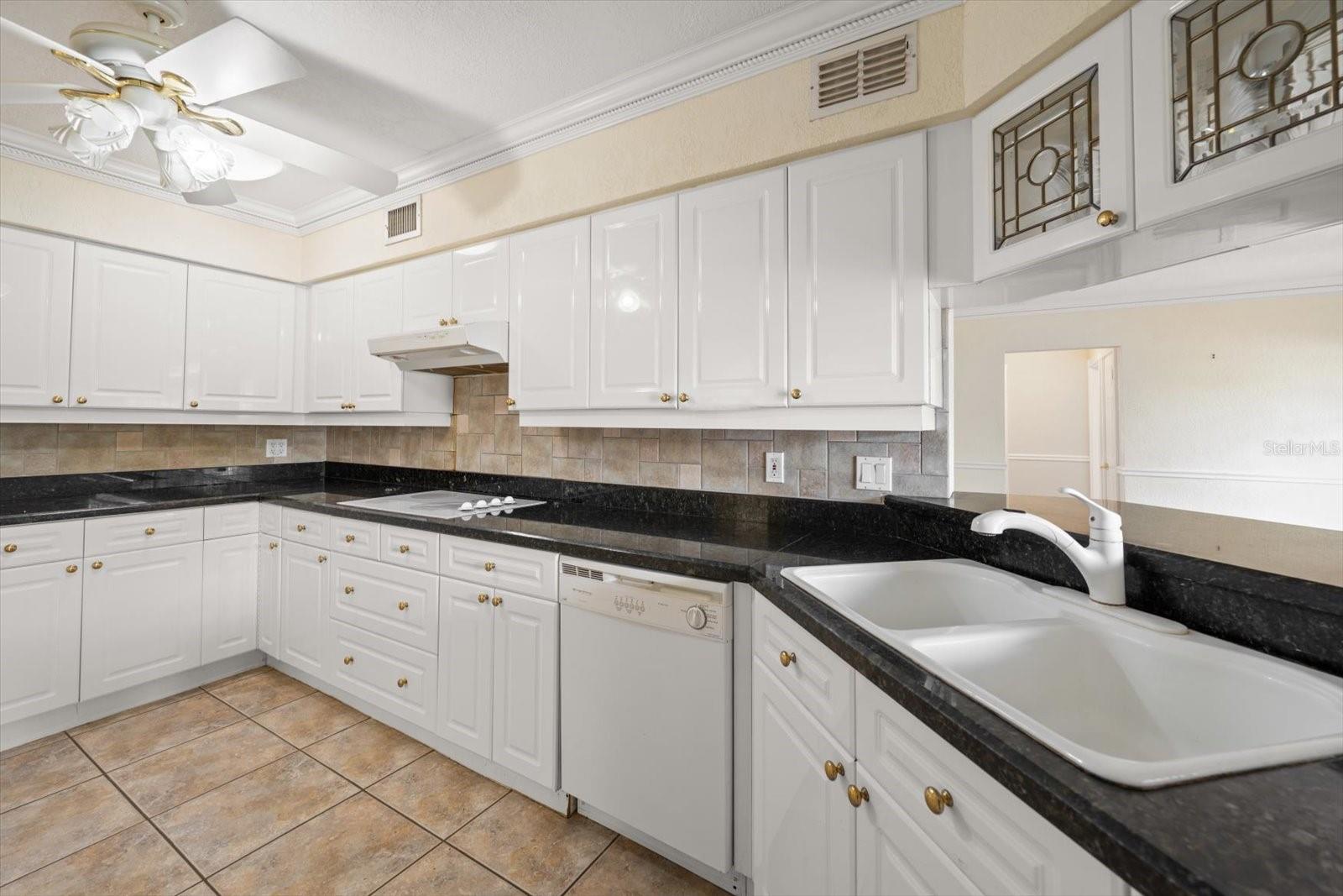 230 Garden, Belleair, FL 33756