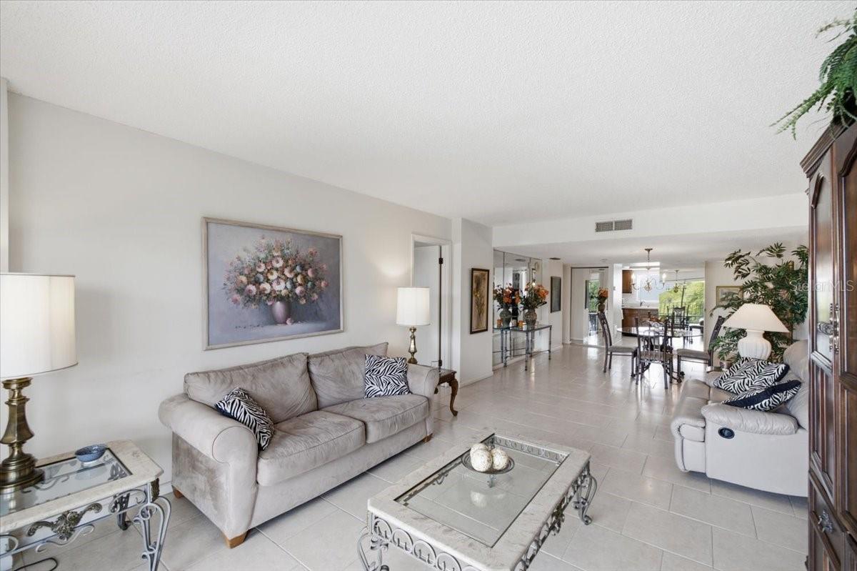 7050 Sunset Unit 216, South Pasadena, FL 33707