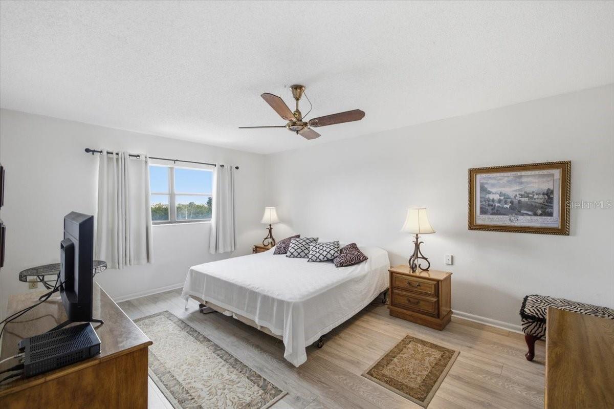 7050 Sunset Unit 216, South Pasadena, FL 33707