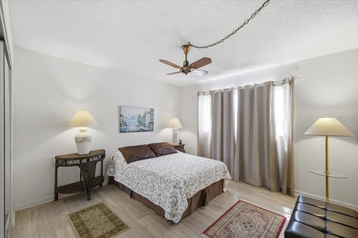 7050 Sunset Unit 216, South Pasadena, FL 33707