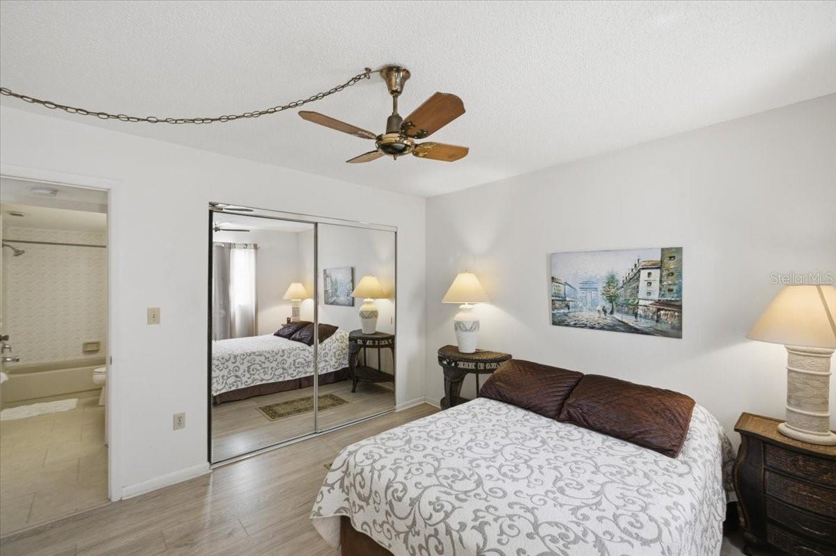 7050 Sunset Unit 216, South Pasadena, FL 33707