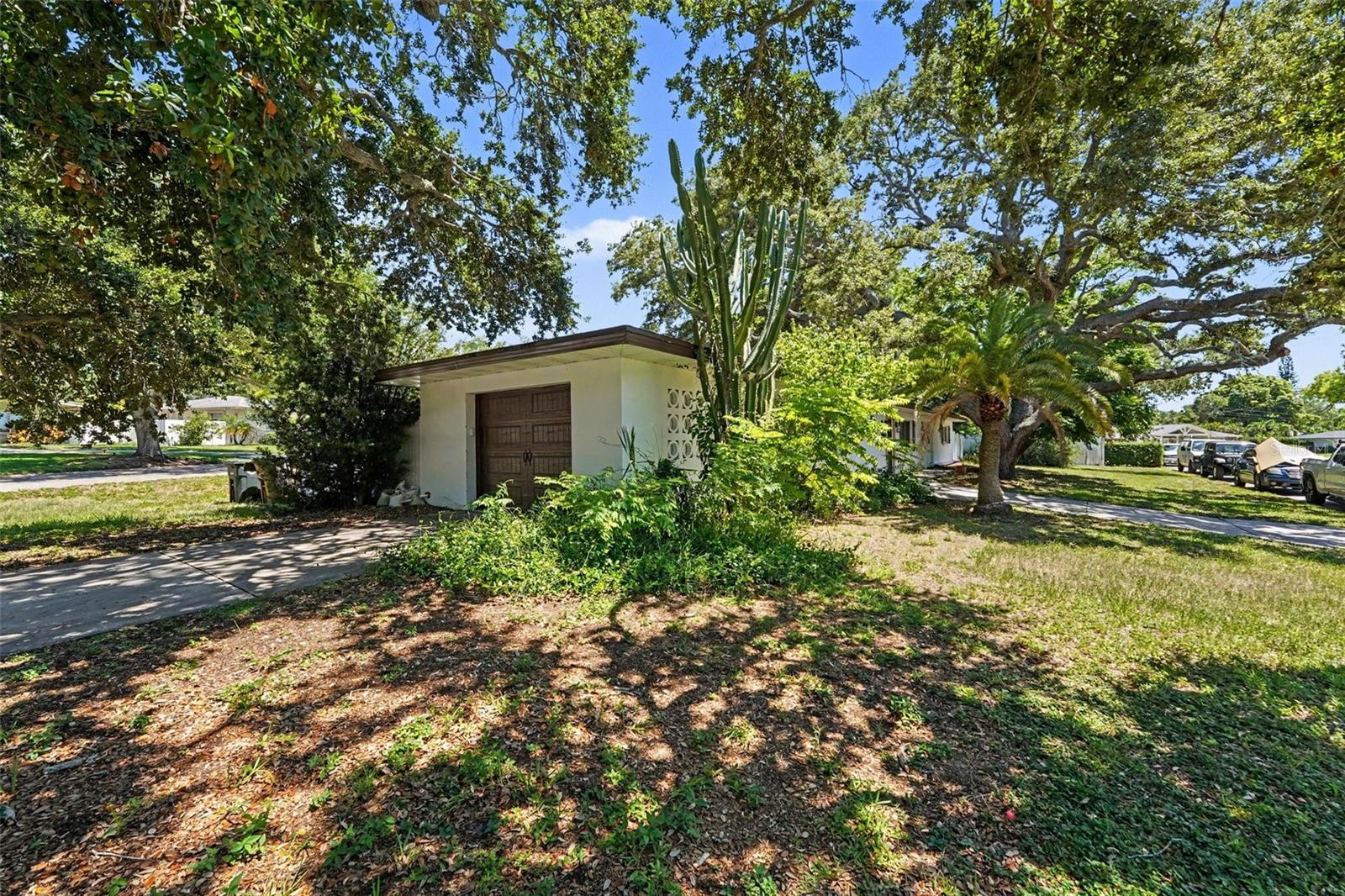 217 Garden, Belleair, FL 33756