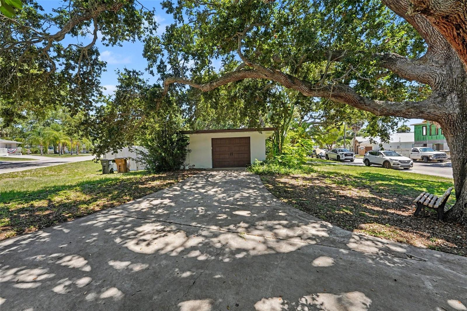 217 Garden, Belleair, FL 33756
