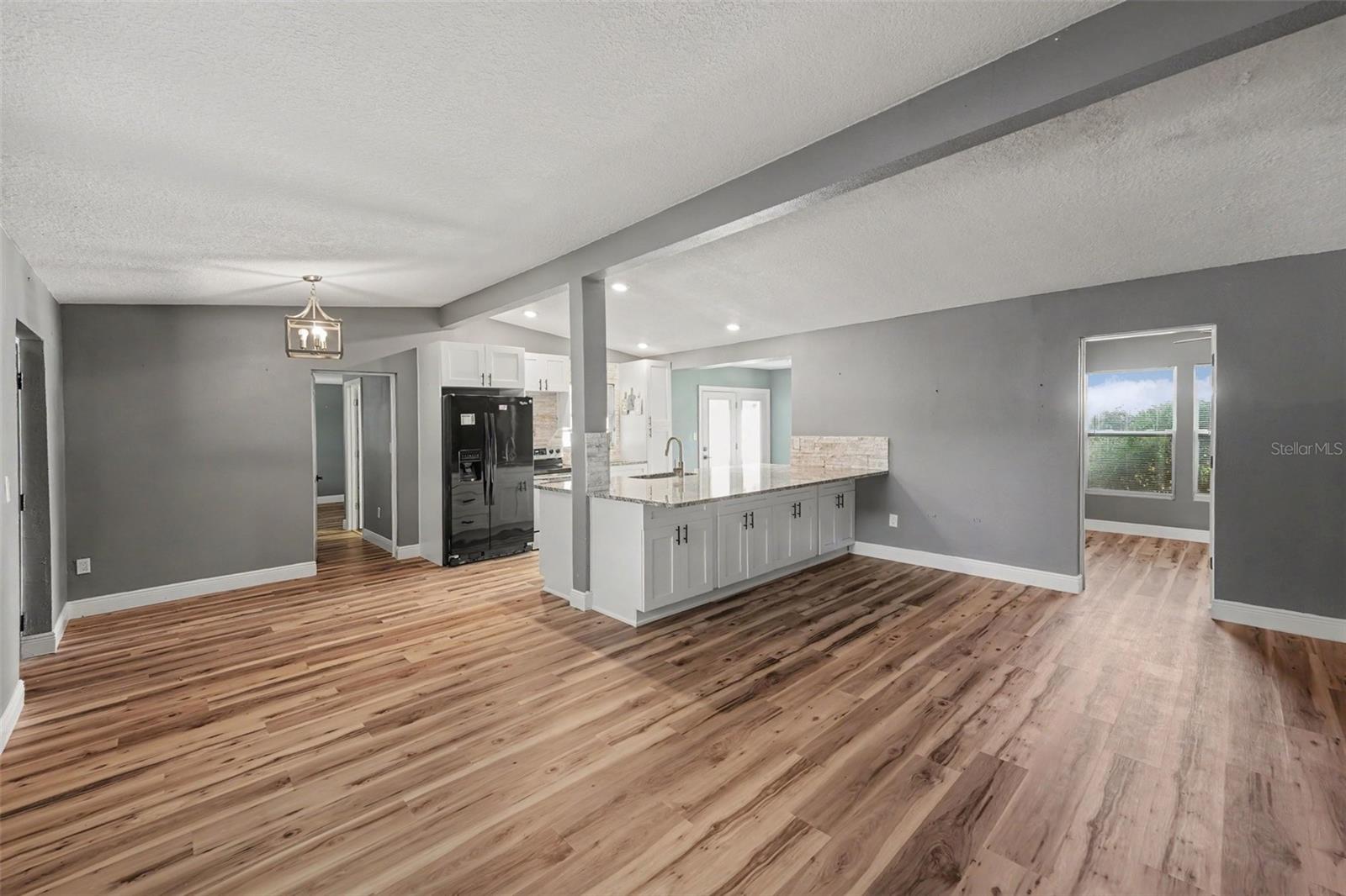 217 Garden, Belleair, FL 33756