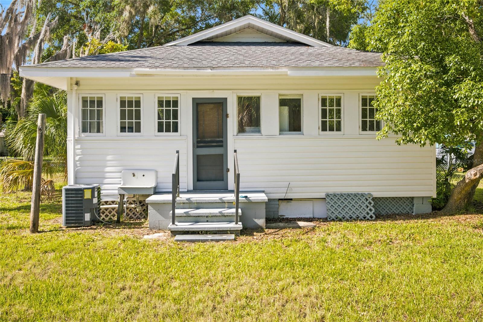 20315 The Granada, Dunnellon, FL 34432
