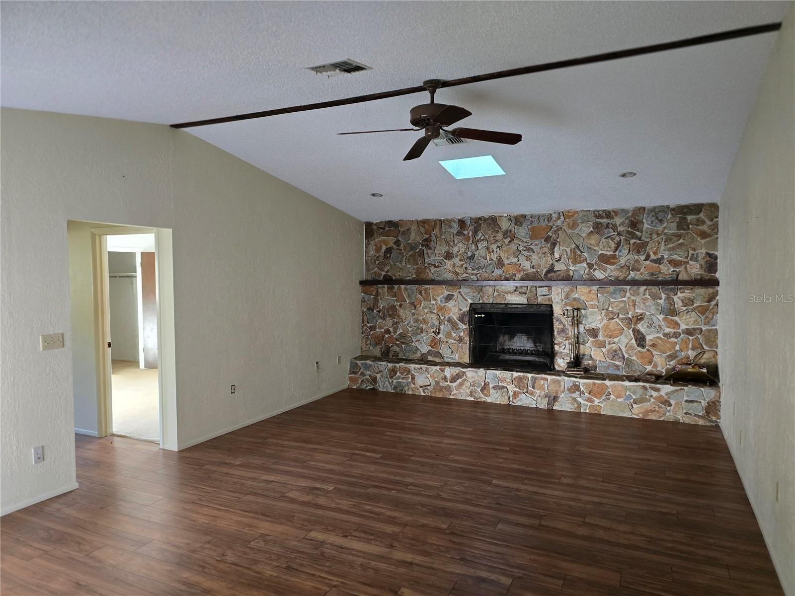 5403 2nd Avenue Dr NW, Bradenton, FL 34209