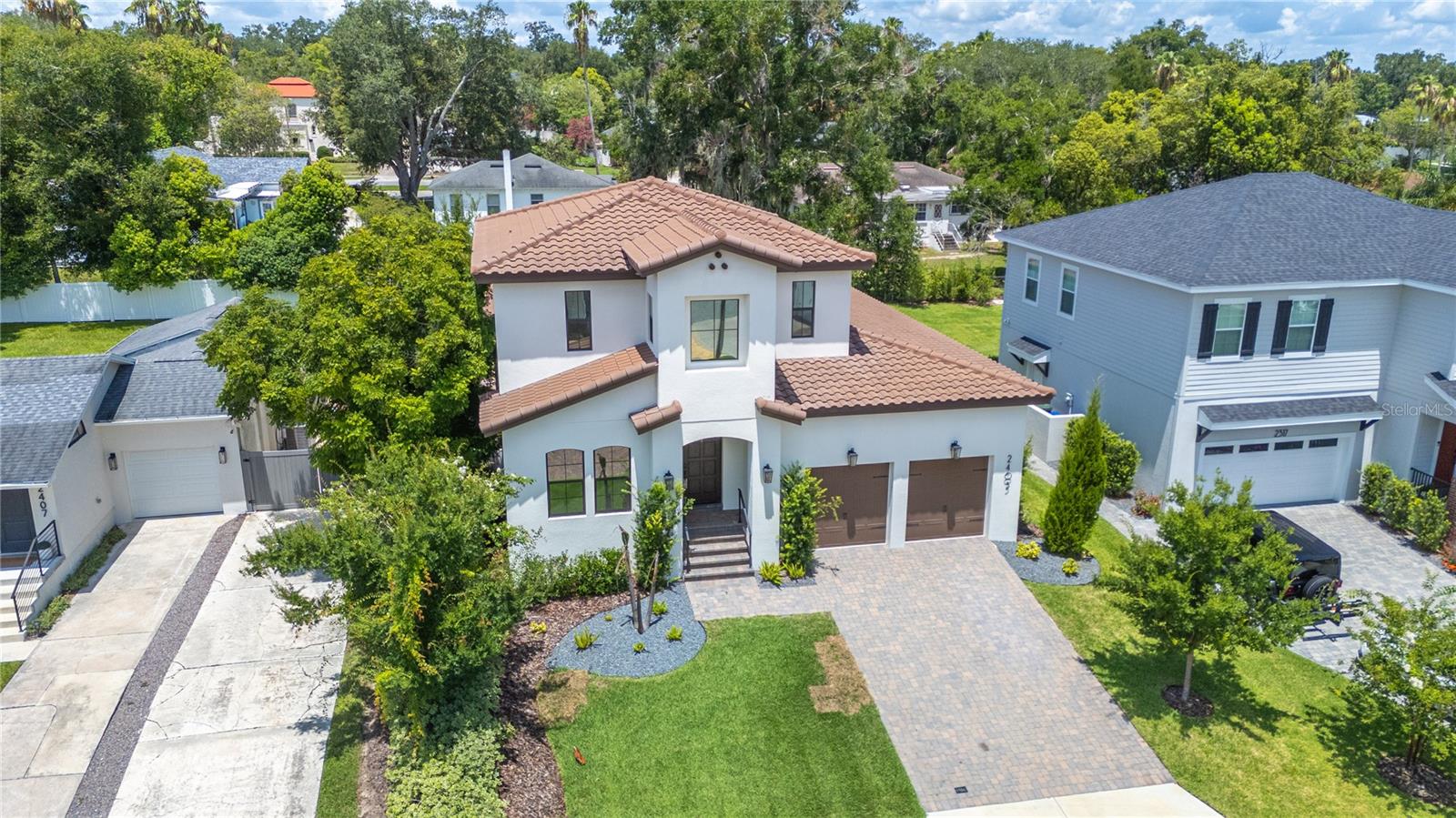 2403 Derbyshire, Lakeland, FL 33803
