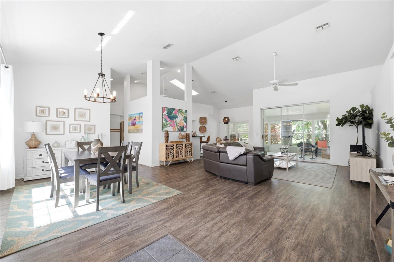 240 Country Club, Crystal River, FL 34429