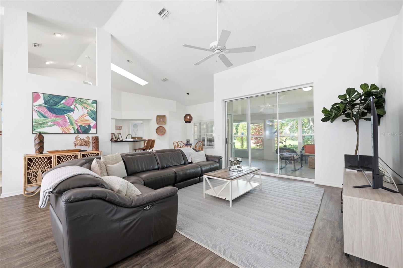 240 Country Club, Crystal River, FL 34429