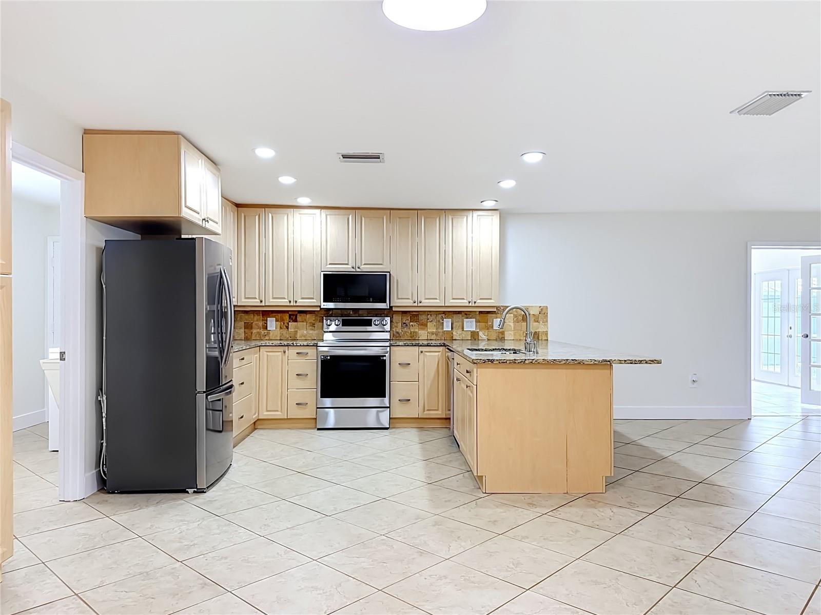 2103 162nd, Bradenton, FL 34211