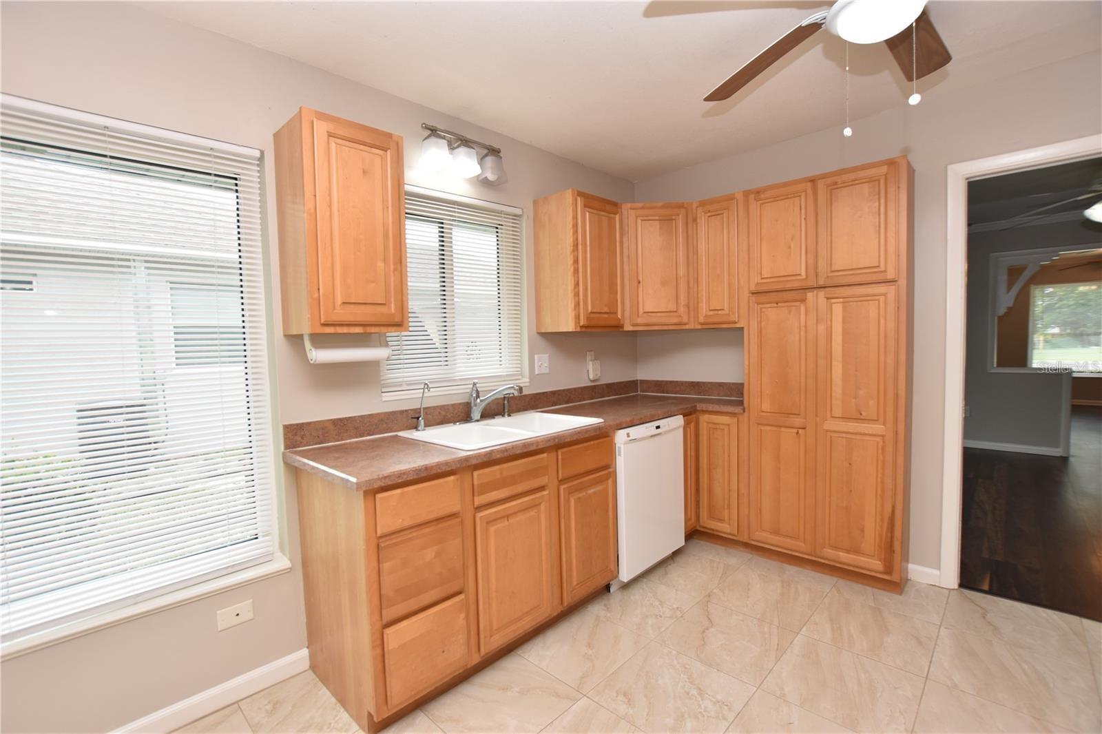 928 Valencia, Lakeland, FL 33805