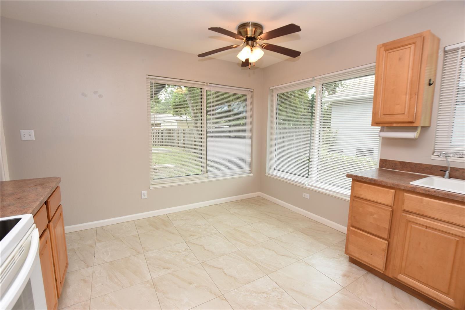 928 Valencia, Lakeland, FL 33805