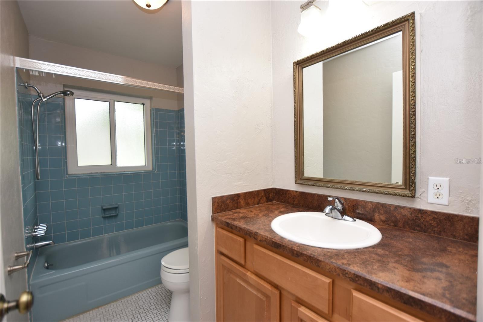 928 Valencia, Lakeland, FL 33805
