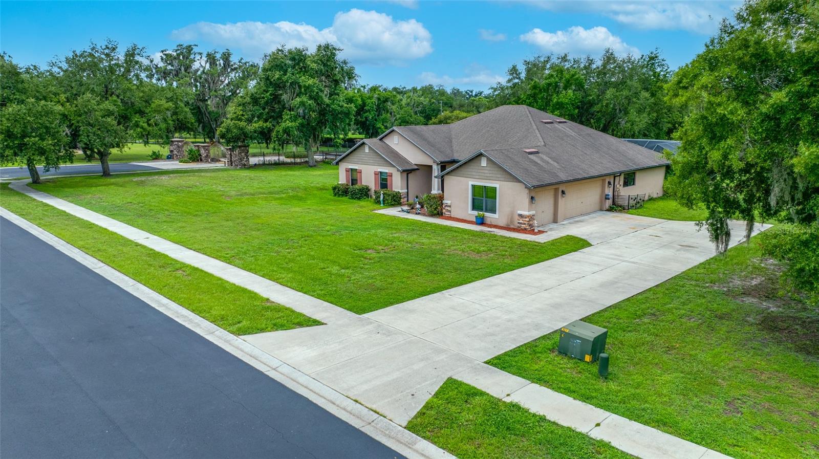 14311 Hill Country, Dade City, FL 33525