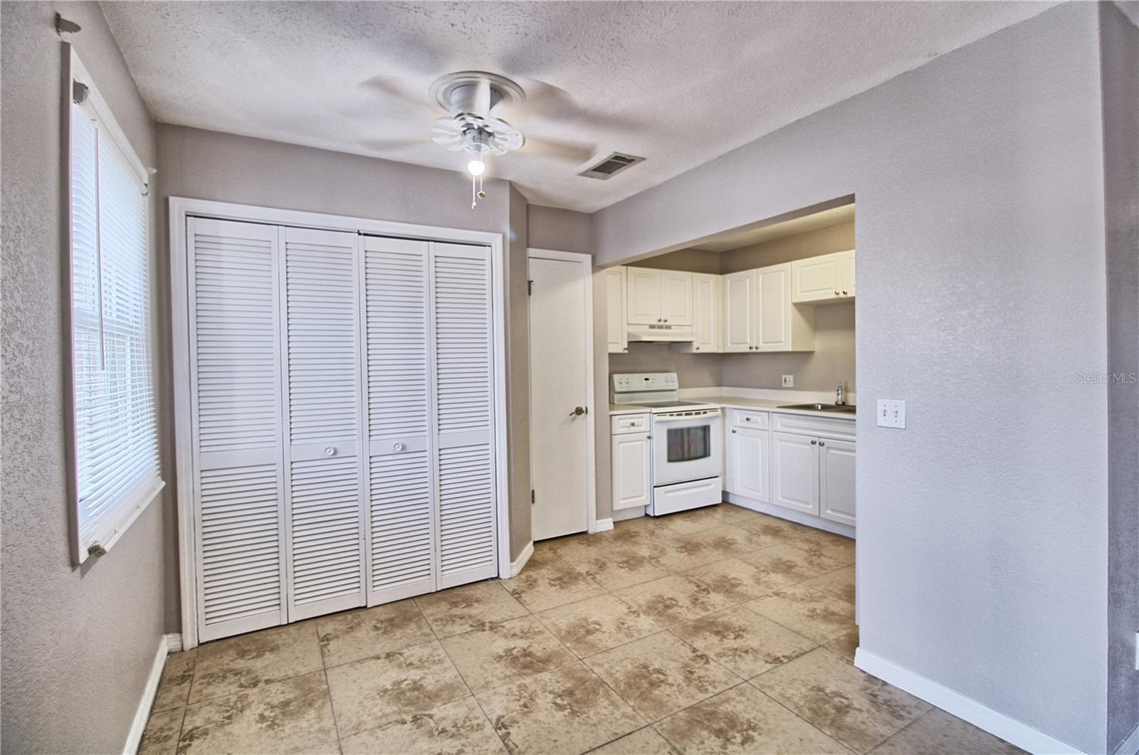13760 Orange Sunset Unit 201, Tampa, FL 33618