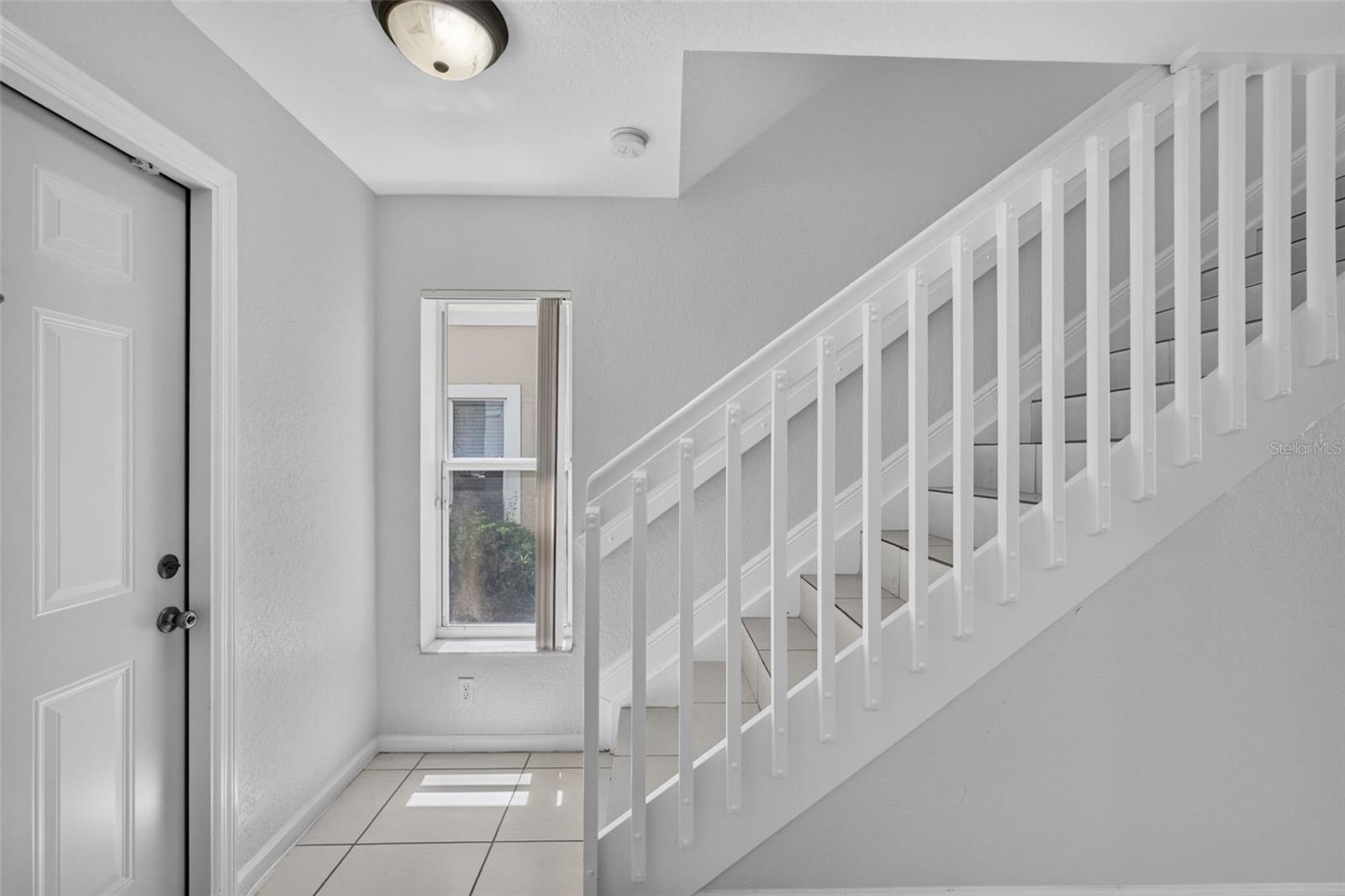 946 Summit Lake, West Palm Beach, FL 33406