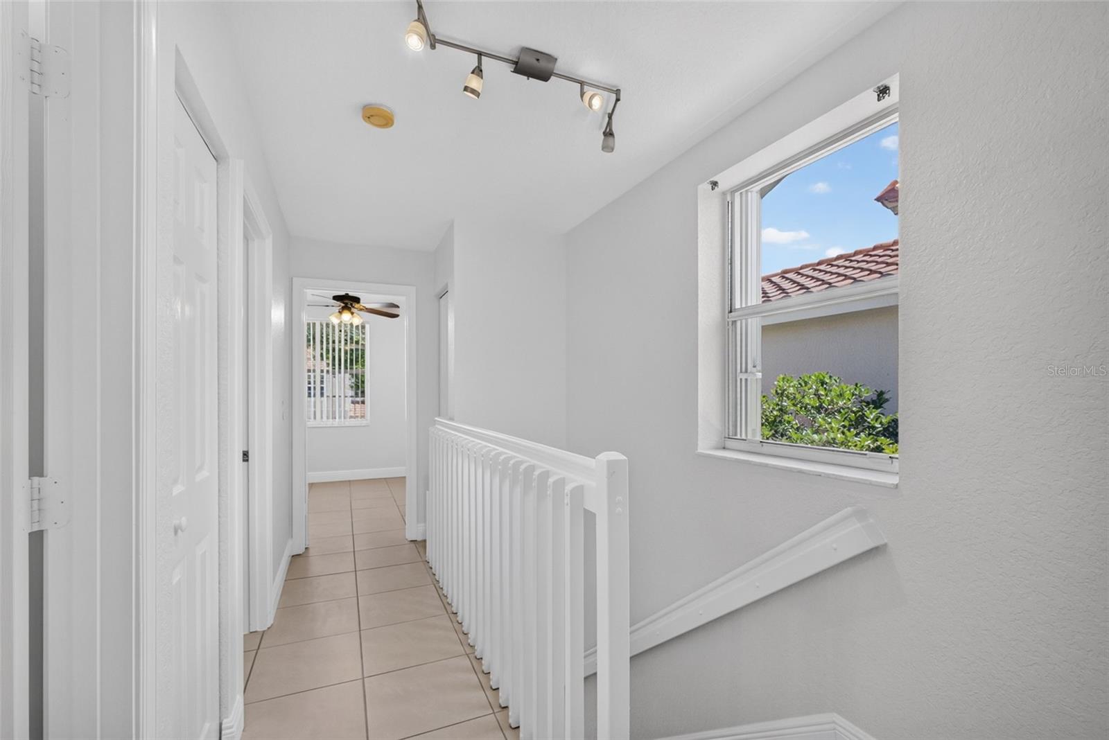946 Summit Lake, West Palm Beach, FL 33406