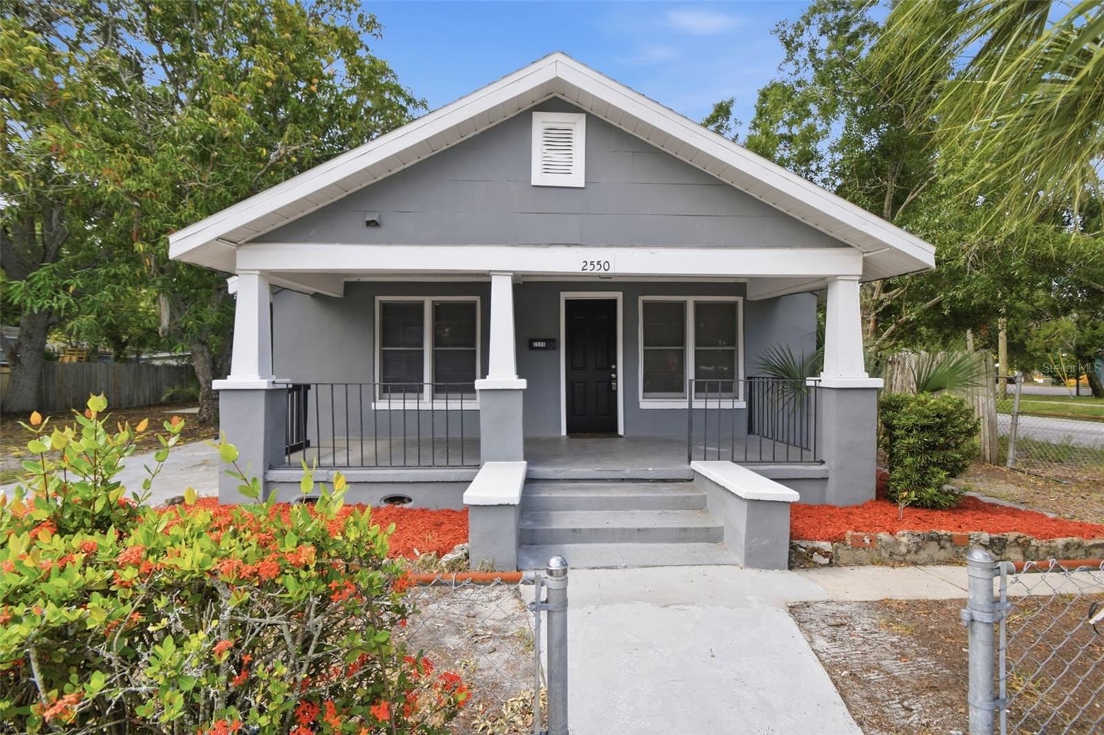 2550 10th, St Petersburg, FL 33712