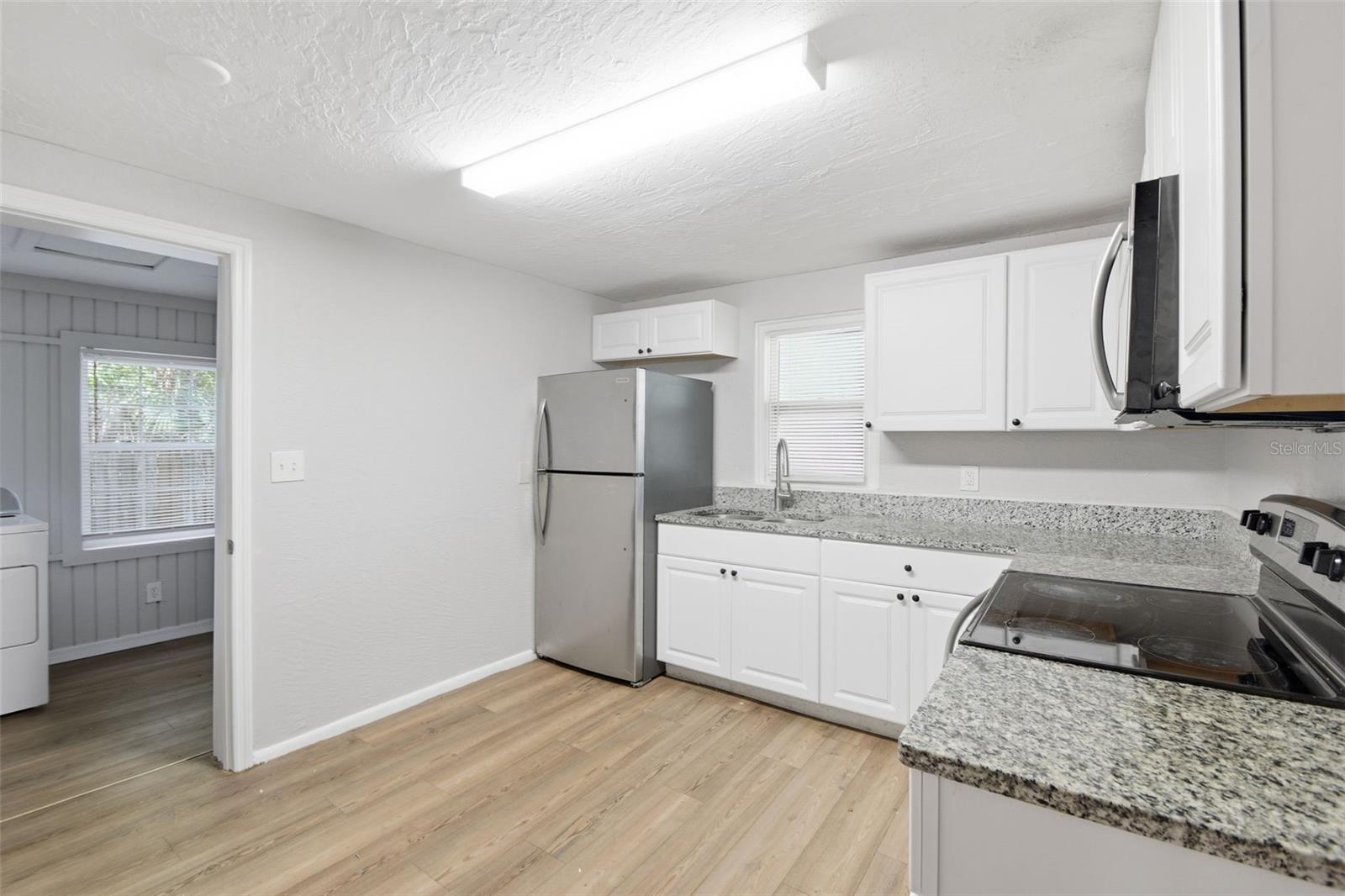 2550 10th, St Petersburg, FL 33712