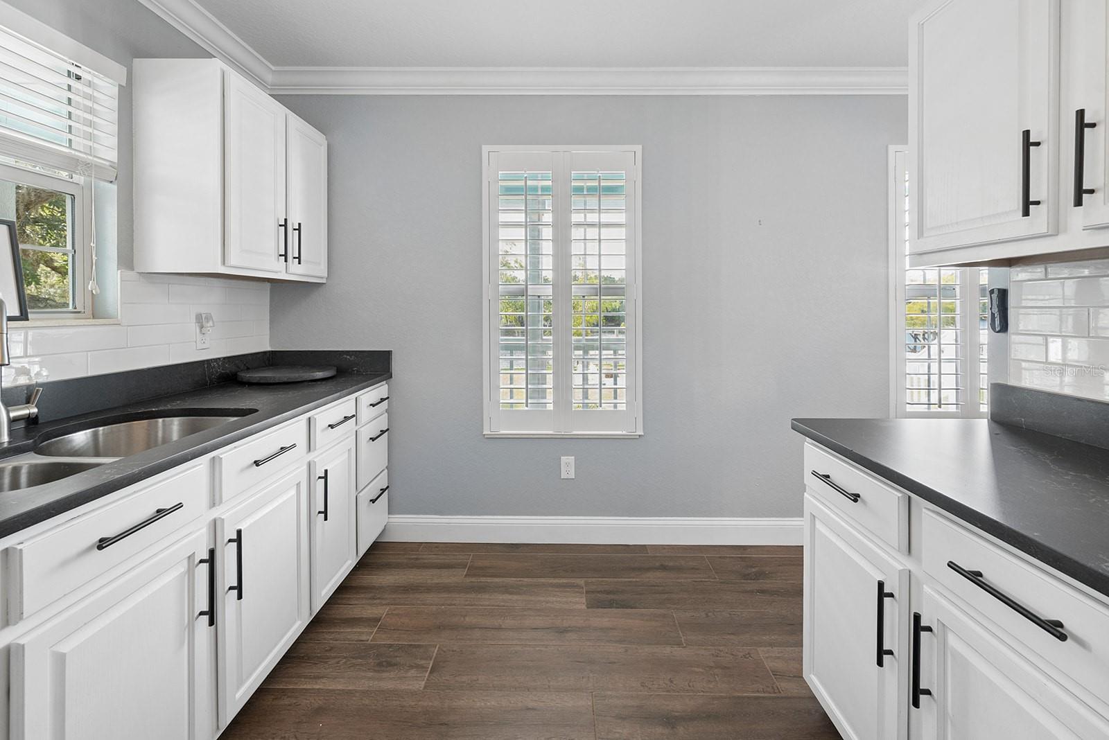 8213 Riverview, Fanning Springs, FL 32693