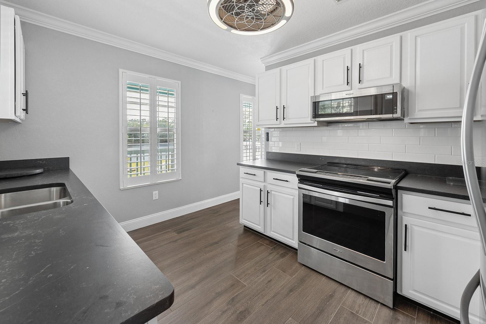8213 Riverview, Fanning Springs, FL 32693