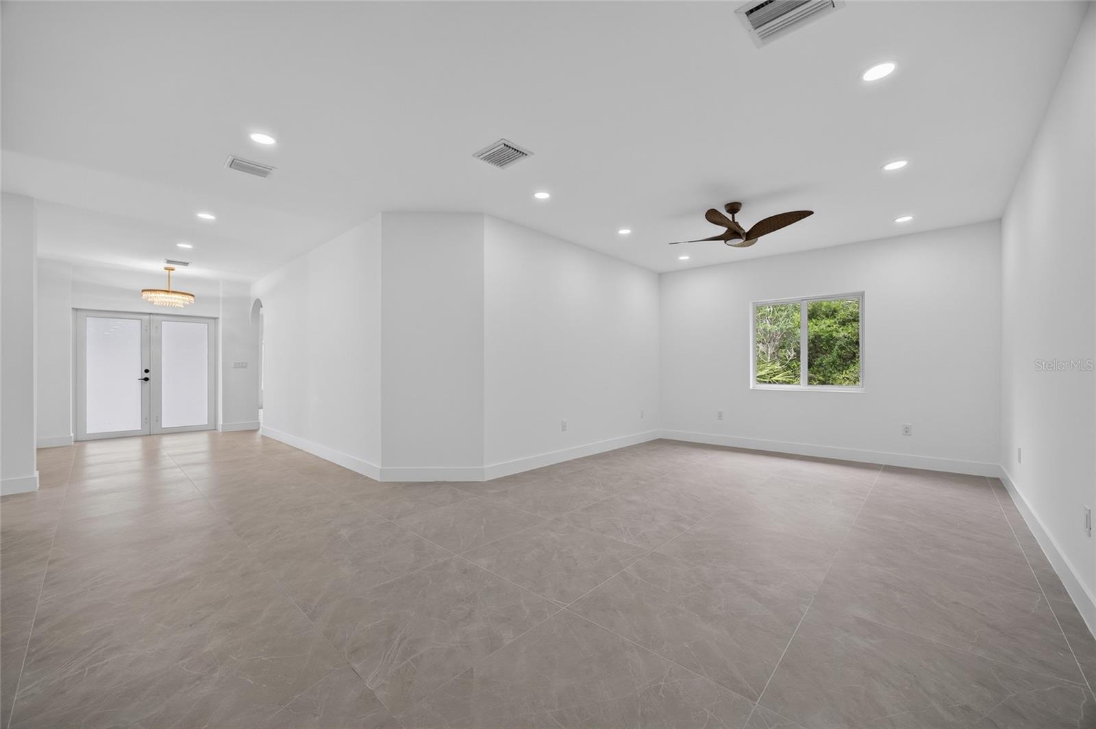 1177 Commerce, Port Charlotte, FL 33953