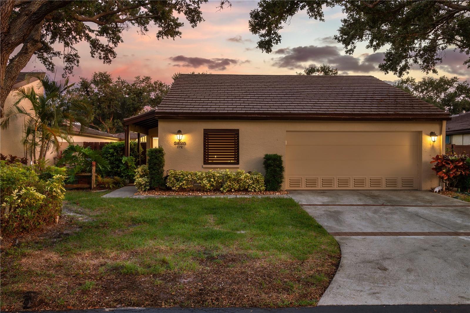 3825 Glen Oaks Manor, Sarasota, FL 34232