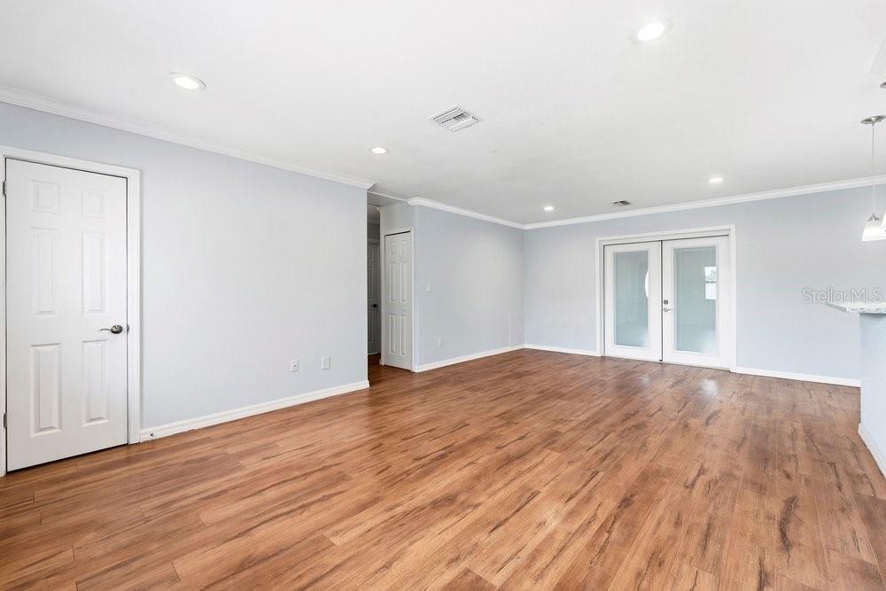 1920 64th, St Petersburg, FL 33702
