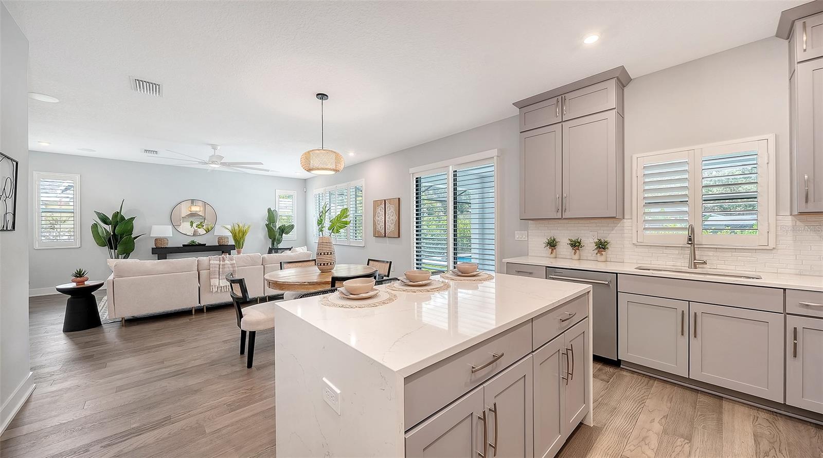 2554 Floyd, Sarasota, FL 34239