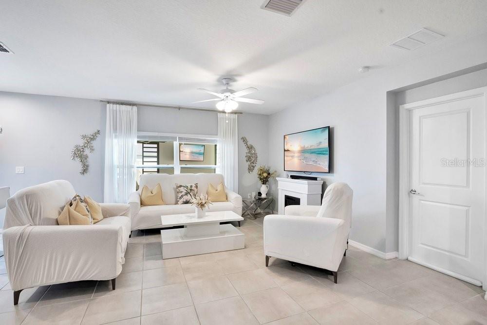 5650 Costa Blanca, Davenport, FL 33897