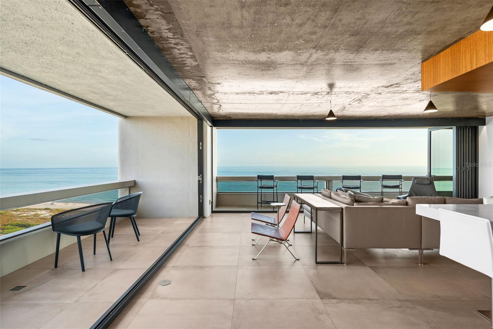 5400 Ocean Unit 15 1-4, Sarasota, FL 34242