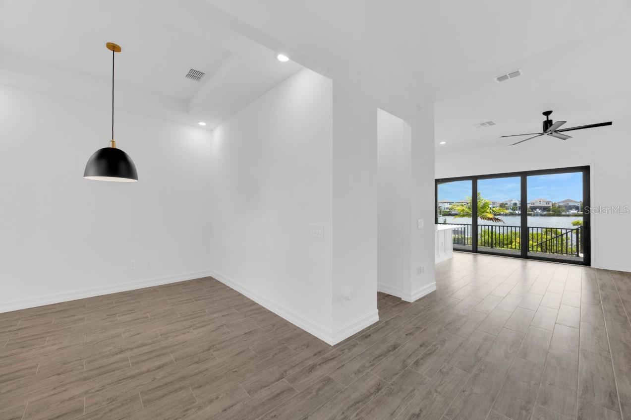 1112 Seagrape, Ruskin, FL 33570