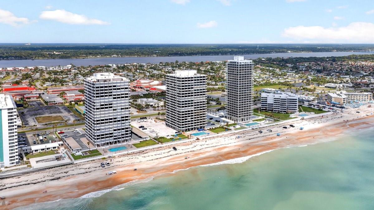 2900 Atlantic Unit 1006, Daytona Beach, FL 32118